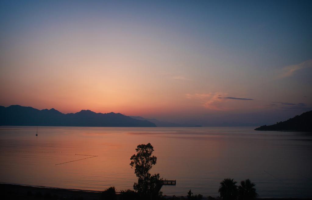 Verano Beach Hotel İcmeler Bagian luar foto